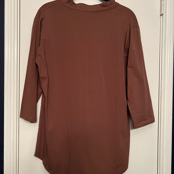 ‼️ $5 ‼️ Ceasikery Brown Blouse - Picture 3 of 5